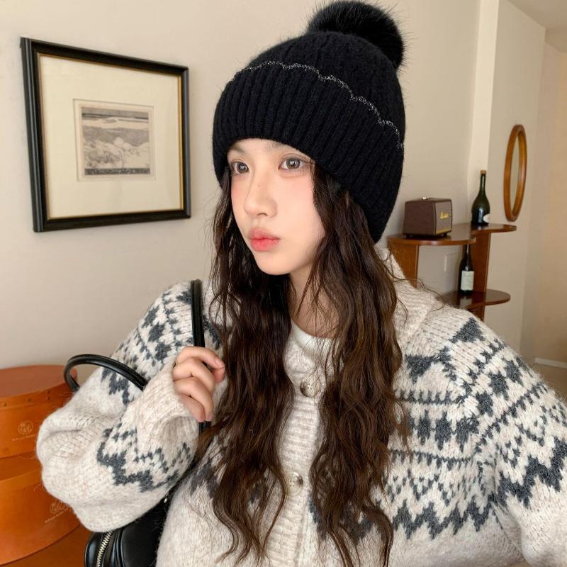 

1pc Women Warm Knitted Hat with Fur Pom Pom,Solid Color,Versatile,Thick Lining,Suitable for Outdoor Cycling,Fashion Personalized One Size чёрный