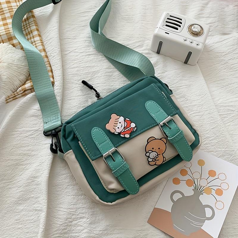 Girl's Fashion Nylon Shoulder Bag with Badge, Harajuku Shoulder Bag, Casual Square Cute Messenger Bag For Women Travel Going Out