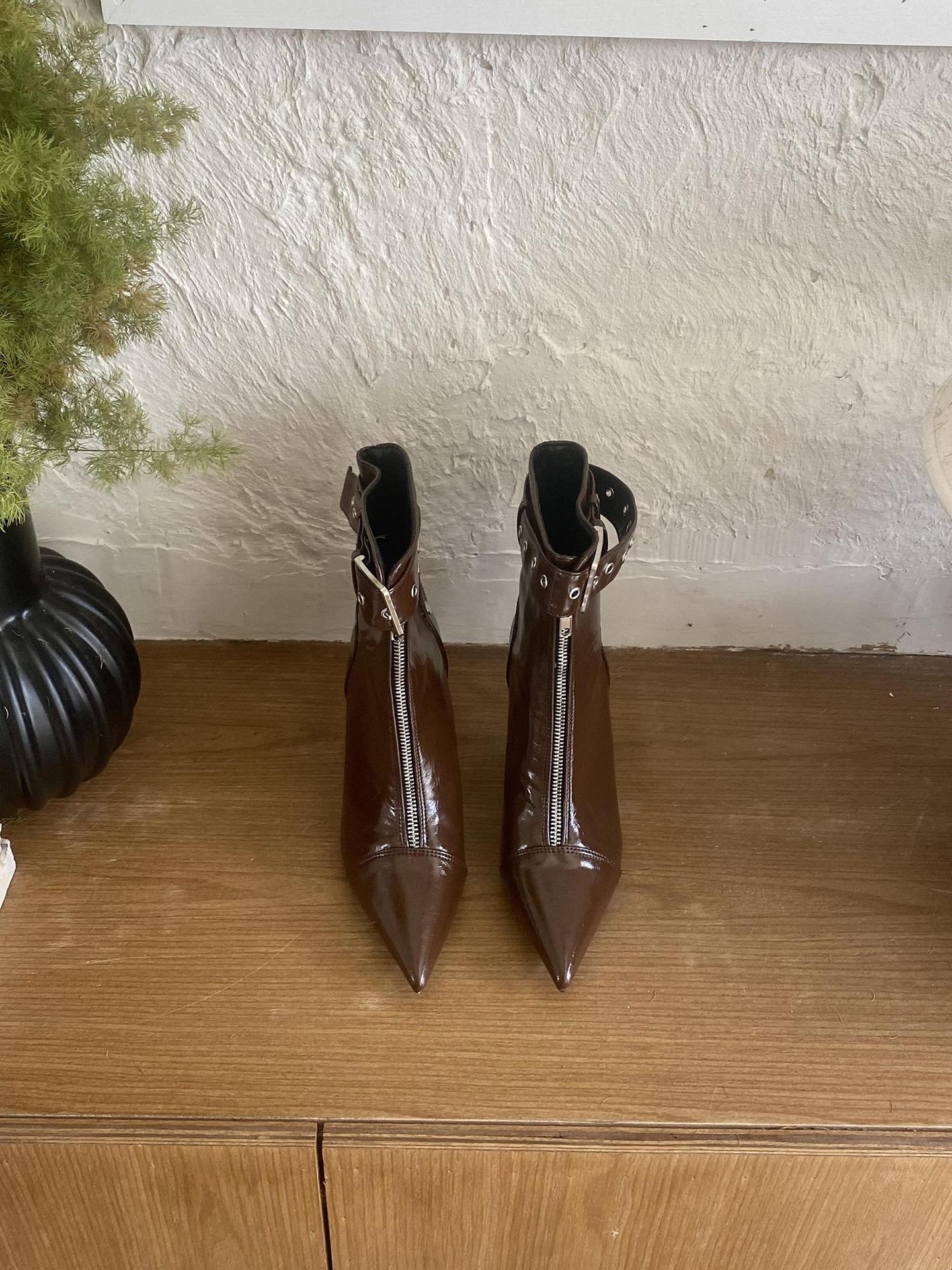 

European and American fashionable belt buckle front zipper pointed head thin heel high heels bare boots thin boots short boots women s 2025 autumn s 39