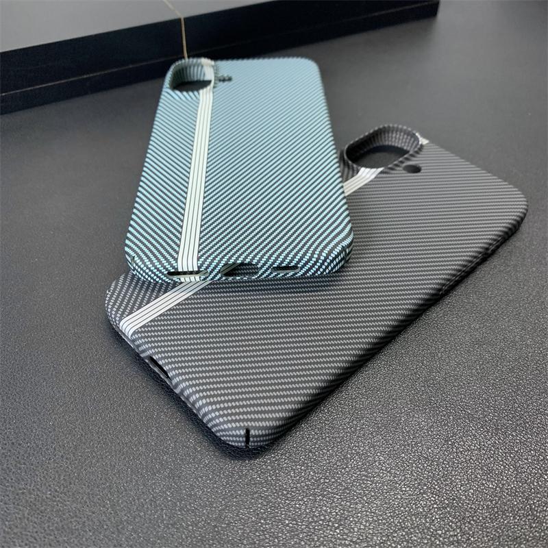 Double Color Carbon Fibre Silicone Phone Case for iphone 16 Pro Max Plus Ultra Thin Shockproof Bumper Cover Luxury