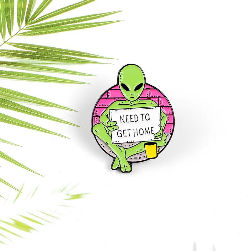 Eyecatching Alien Cartoon Enamel Lapel Pin For Creative Style And Flair Decorative