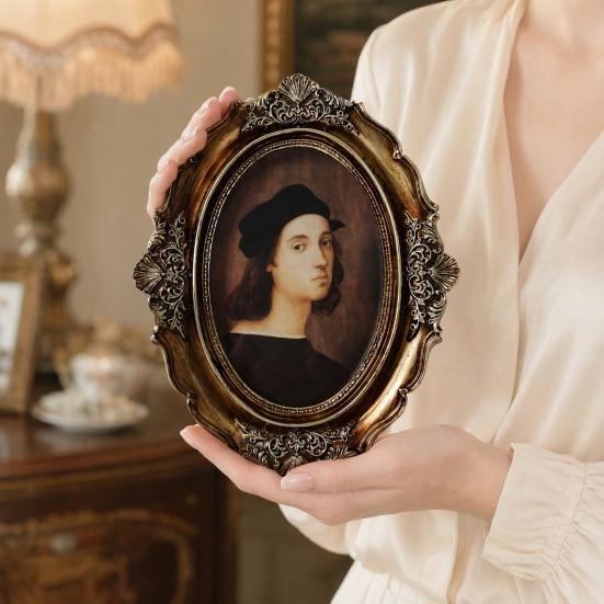 Vintage Oval Picture Frame with Embossed Design Tabletop/Wall Mount Retro Po Frame
