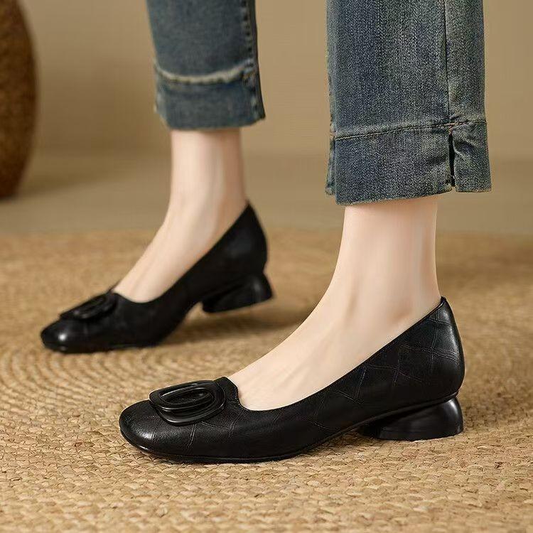 New French retro shallow mouth round head flat-soled single shoes women's autumn small fragrance Mary Jane versatile and comfortable women's shoes