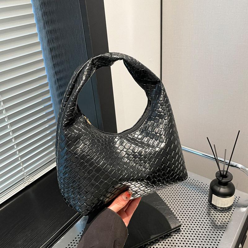 Fashi Trendy Woven Commuting Minimalist Tote Shoulder Bag Niche Design Underarm Shoulder Bag Large Capacity Shoulder Bag 2026 чёрный