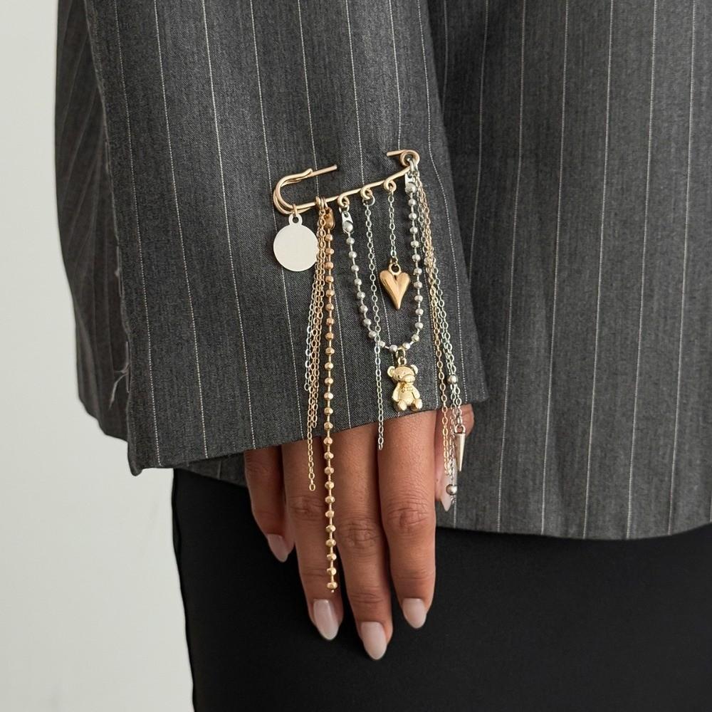 Stylish Bear Brooch Trendy Metal Bead Chain Brooch INS Style Suit Hanging Ornament  Bag Decoration
