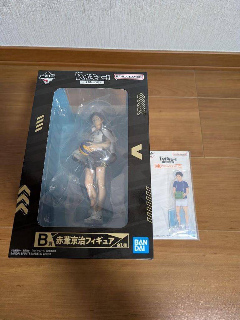 [USED] Ichiban Kuji Haikyu!! B Prize Akaashi Keiji Figure, E Prize Acrylic Stand