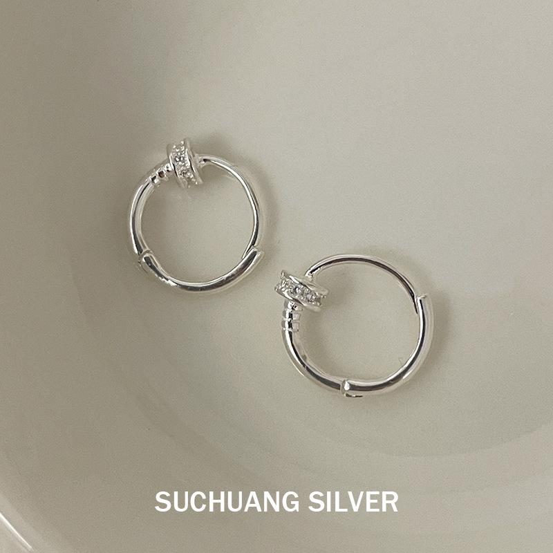 Elegant Women's S925 Sterling Silver Zirconia Earrings - High-End, Light Luxury, Fashionable Studs, Versatile Ear Jewelry