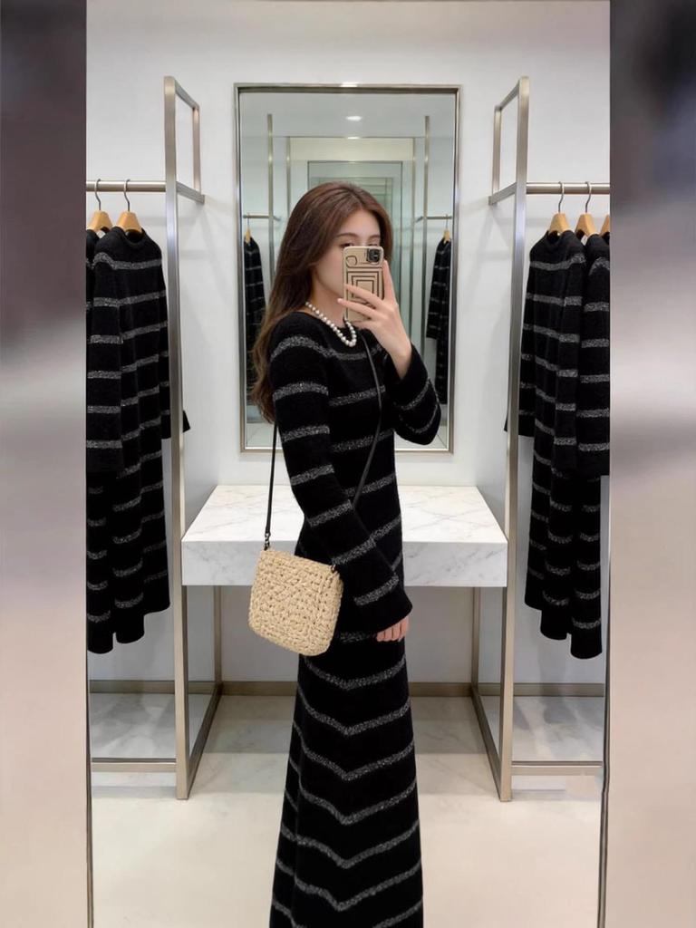 Women's French Hepburn Color Block Striped Knit Dress - Round Neck, Relaxed Fit, Long Skirt, Spring/Autumn Sweater.