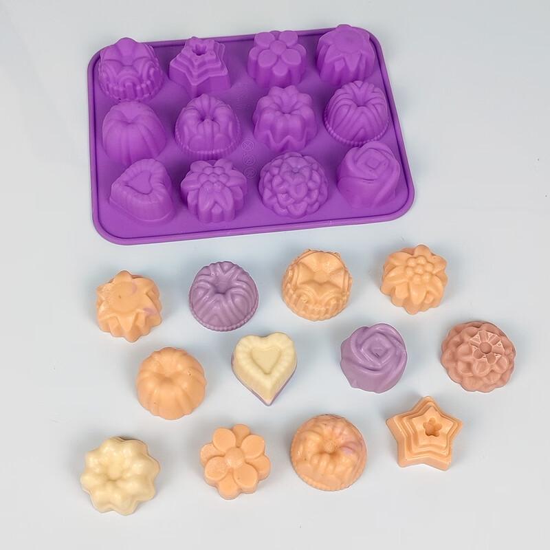 12-Hole Small Flower Silicone Mold