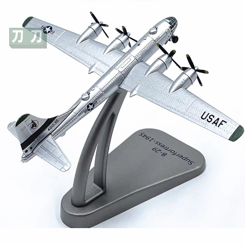 Gegoten 1:300 Schaal B29 B-29 bommenwerper Legering Afgewerkt Simulatiemodel Statische Decoratie Souvenir Cadeaus Voor Volwassen Jongen
