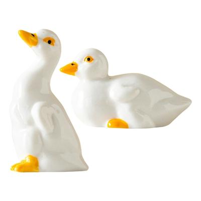 2 Stück entzückende Keramik-Toilettensitz-Bolzenschoner im Enten-Design, die das Aussehen Ihres Badezimmers verbessern