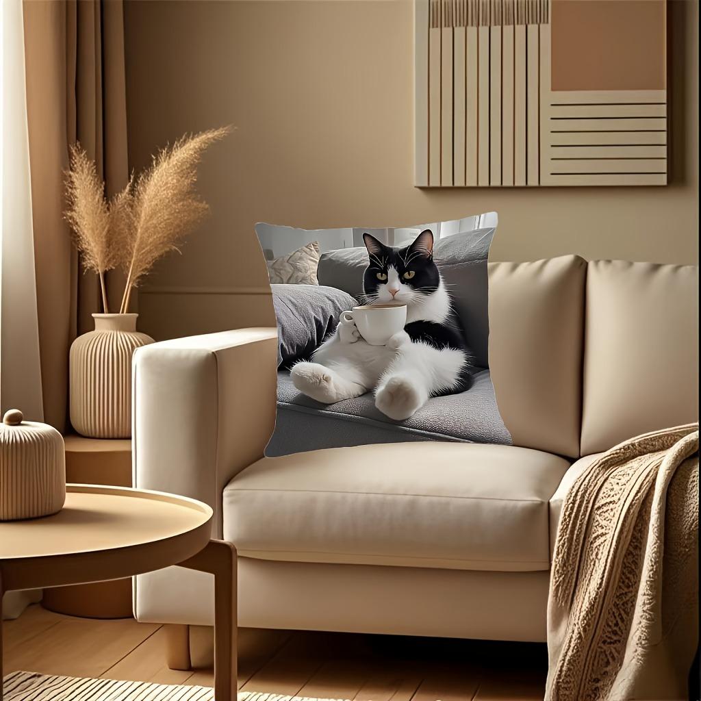 1 Piece Black and White Cat Single-sided Printed Short Plush Pillowcase - Soft Polyester Decorative Pillowcase