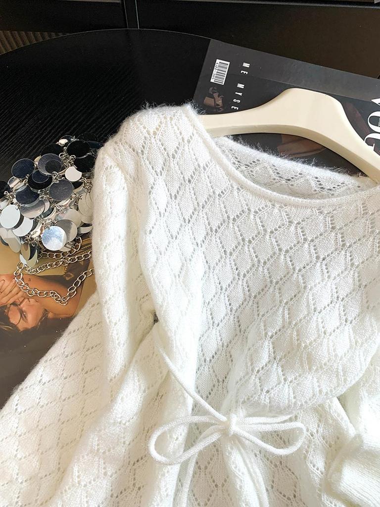 Women's French Lace Patchwork Hollow Knit Pullover – Soft, Fluffy, Waist-Cinched, Stylish Long Sleeve for Early Autumn
