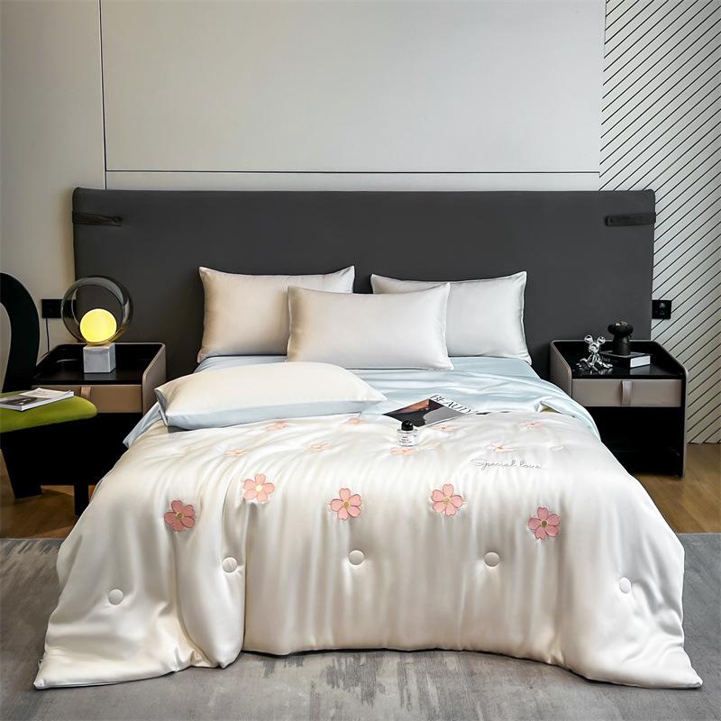 Cool Summer Ice Silk Summer Quilt Single Piece Flower Summer Cool Quilt Single Dormitory Air Conditioner Machine Washable