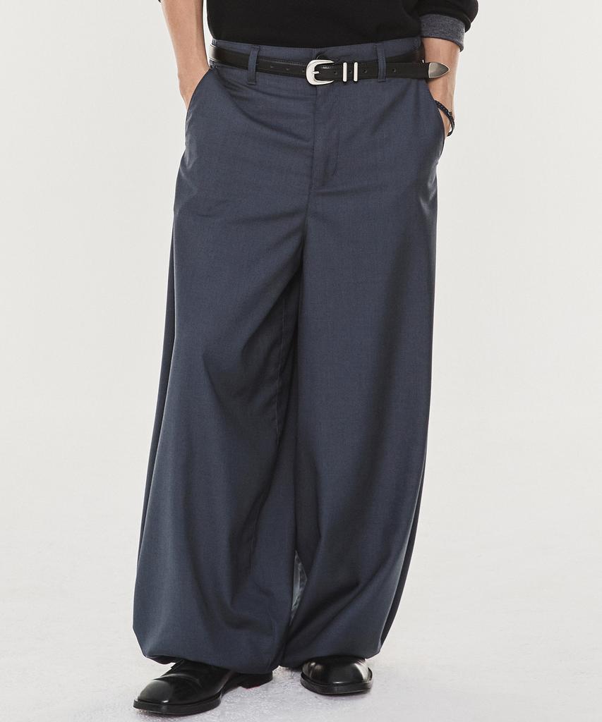 Gicheol Minimal Balloon Slacks (Charcoal)