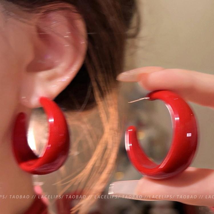 Geometric-shaped Earrings - Festive and Unique for The New Year, Suitable for Autumn and Winter, As An Accessory for The Ears.