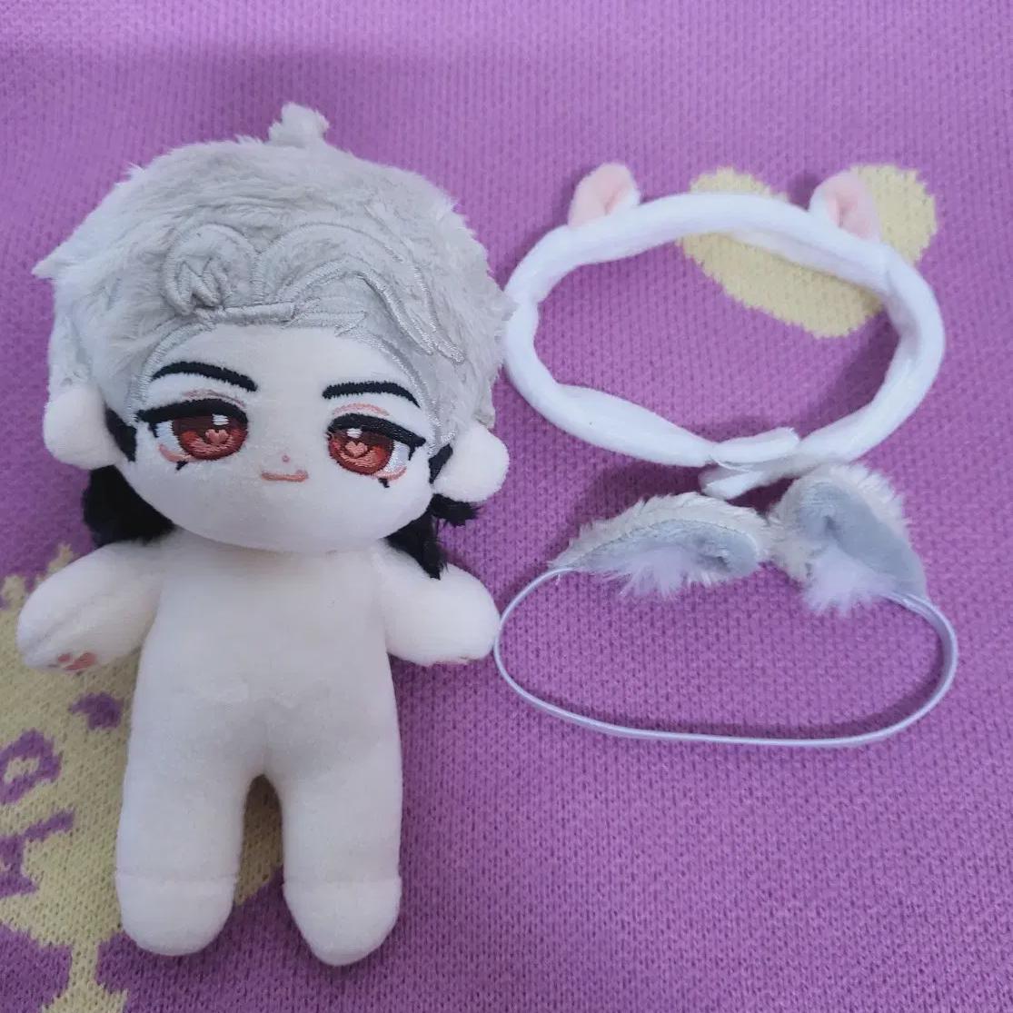 

Play Doll 10cm Eun-ho