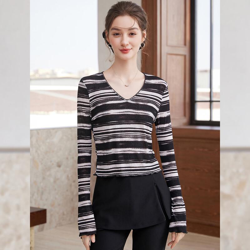 Bailuyu Women's Striped V-neck Flared Sleeve T-shirt