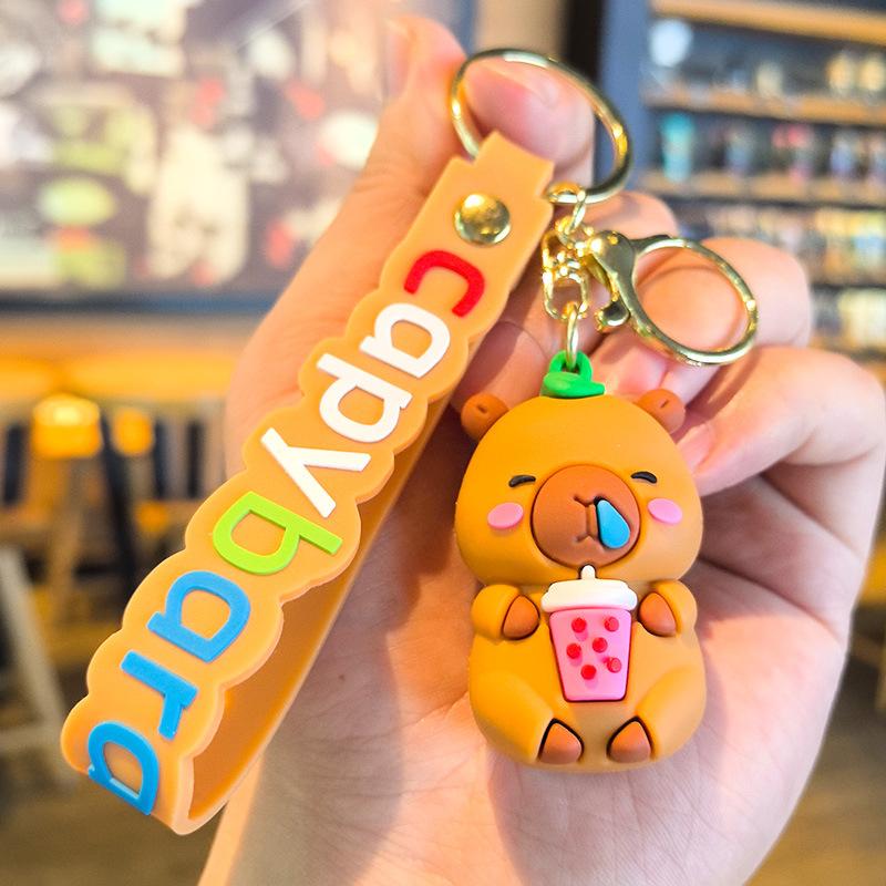

14th Generation Couple Duck and Capybara Keychain Doll Machine Cute Piggy Christmas Gift Y2k Fashion Toys Anime Cartoon