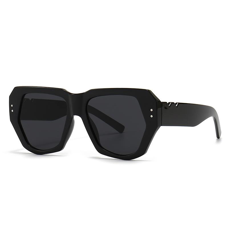 Butterfly Rivet Sunglasses European And American Trend Street Photography Retro Ins Sunglasses Fashion