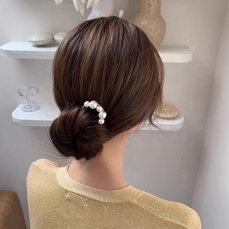 U-Shaped Pearl Tassel Hairpin - Elegant Chinese Style Updo Clip for Women