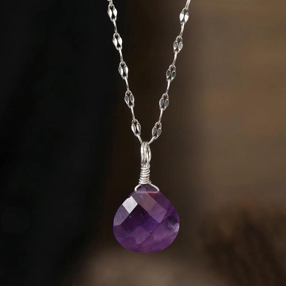 1 Stück Naturstein-Halskette für Damen, kleiner tropfenförmiger Anhänger aus Amethyst und rosa Kristall, Choker-Schmuckgeschenk
