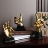 European Retro Victory Gesture Resin Ornament for Office or TV Cabinet
