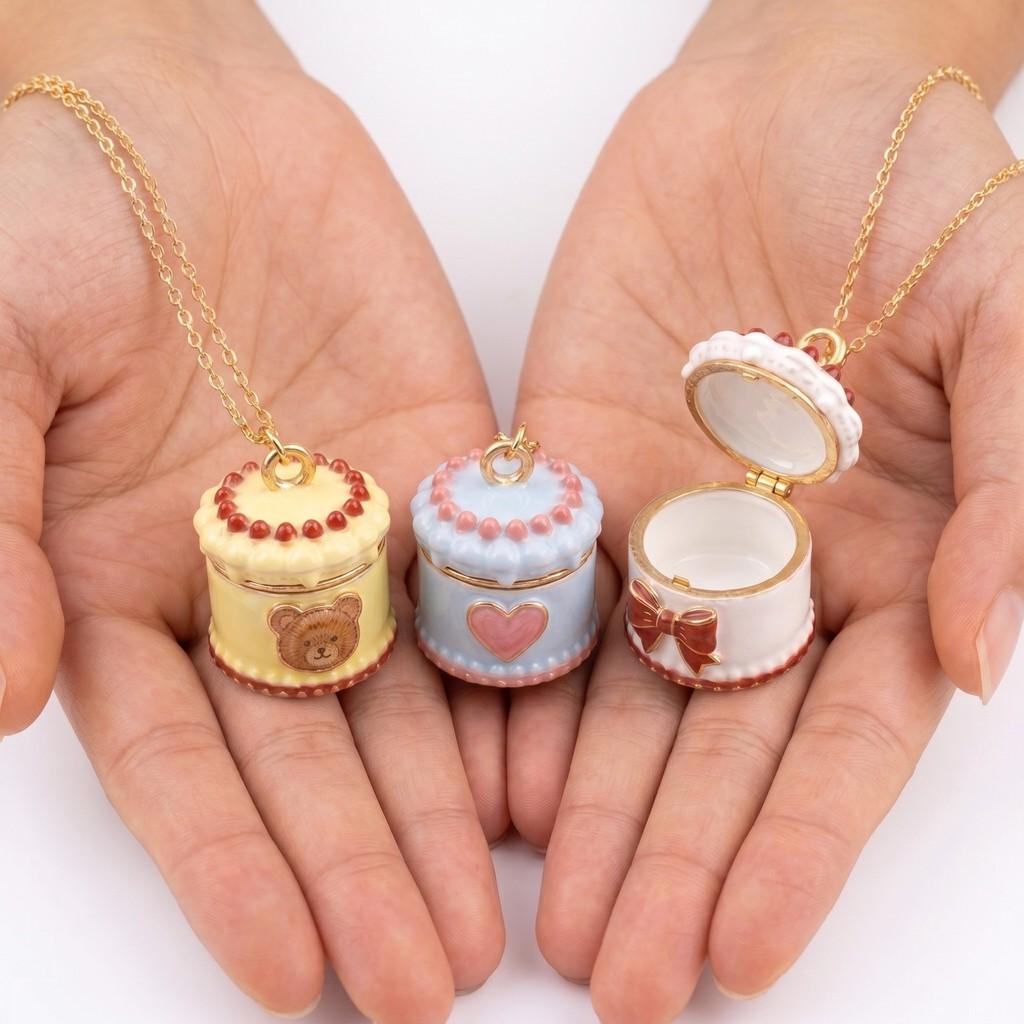 Bear Cake Pendant Necklace With Openable Triangular Charm Copper Chain For Casual Wear
