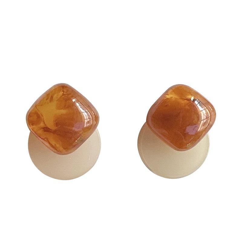 Niche Design Sense Retro Geometric Resin Earrings Women, Simple Personality Versatile Temperament Geometric Stud Earrings
