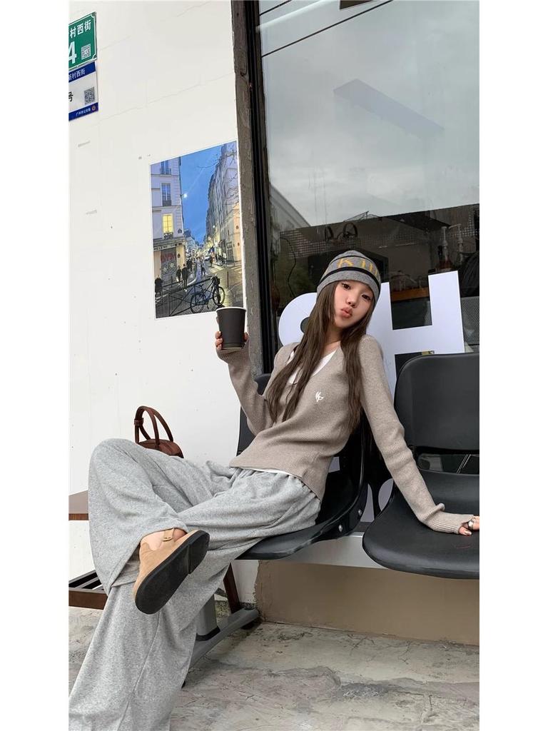 Dámský jarní zeštíhlující sametový pletený svetr, 250 g, malá velikost, s dlouhým rukávem, dvoudílný design