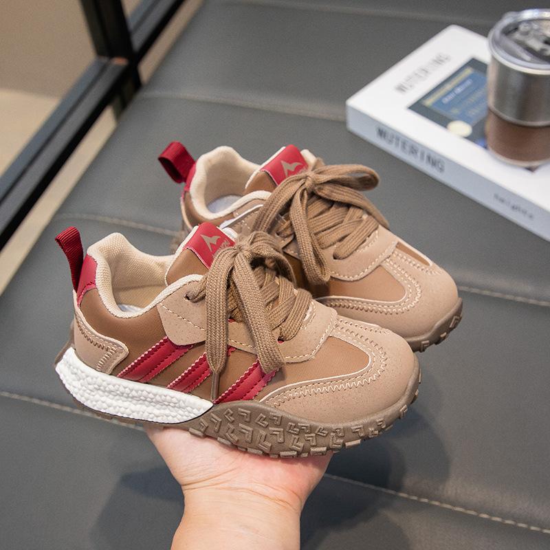 Children's sports shoes 2025 autumn and winter new boys and girls boys sports shoes autumn girls versatile light casual shoes