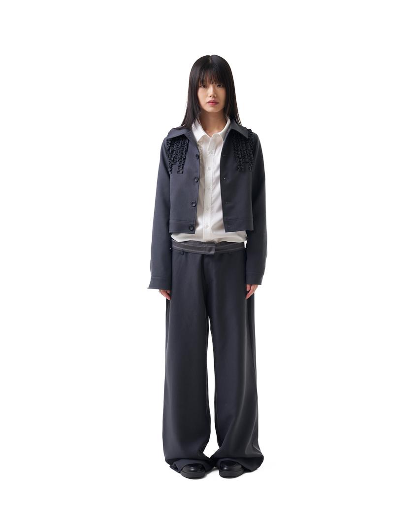 IUGAMAKARAS Belted Contrast Trousers (Dark Gray)