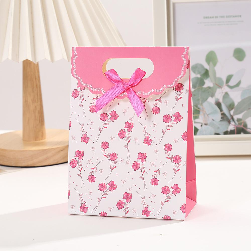 StoBag Floral Bowknot Gift Wrapping Bags Romantic Paper Handbag for Sweets Wedding Party Children's Birthday Candy Packaging