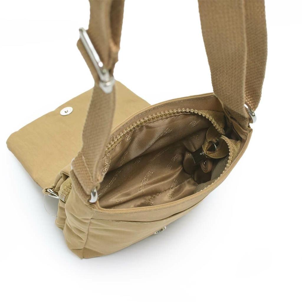 [Barcos] Lightweight Shoulder Bag - Perfect for storing your smartphone and wallet Enjoy light travel with this pochettetravel bagsub-bag in green.