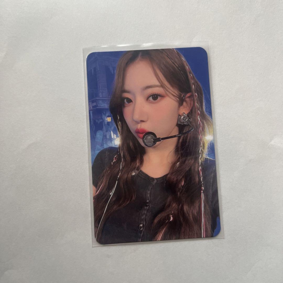 

[USED] lesserafim antifragile showcase M2 trading card Sakura