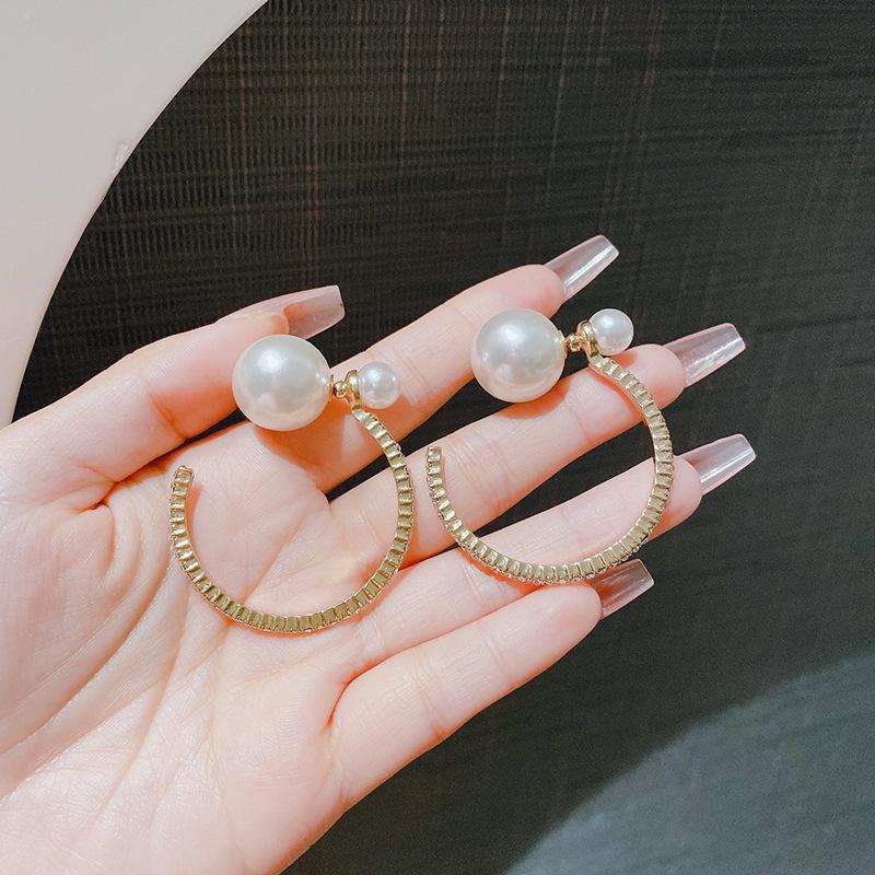 Line C Anti-pearl Earrings French Fashion Atmospheric Earrings Stud Earrings Temperament Earrings