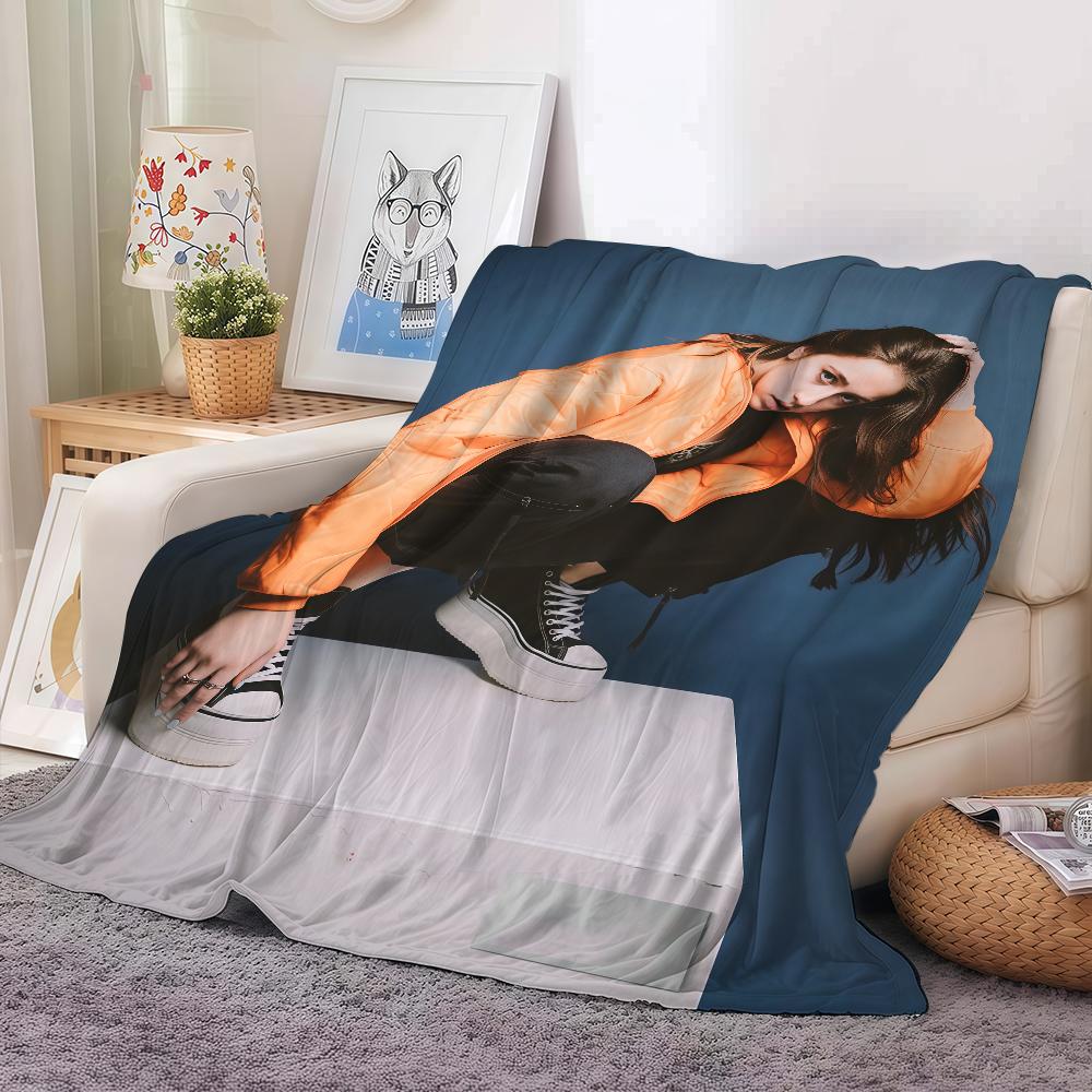 

Hot Singer T-Tate McRae Blanket Warm And Soft Suitable For Bedroom Living Room Sofa Bed Office Travel Camping 30x40in