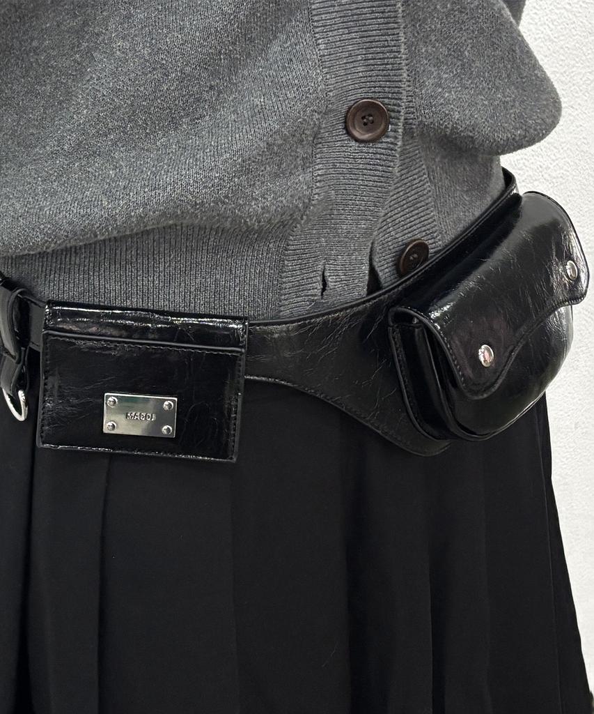 Makoi Multi-Layered Eyelet Western Mini Pocket Keyring Belt Bag [Black]