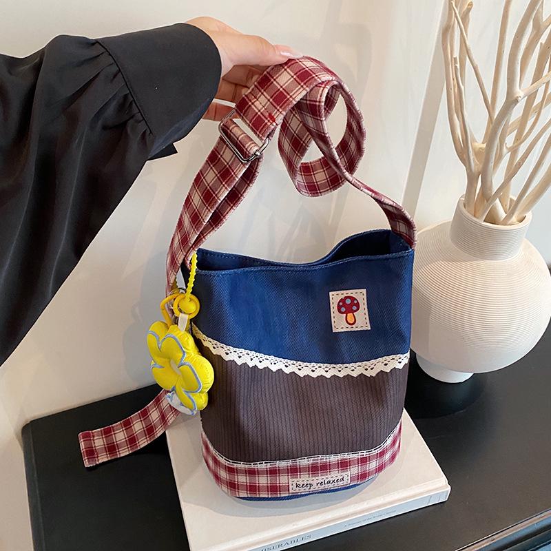 Stylish Kitten Print Underarm Tote: New Cute Cartoon Graffiti Handbag