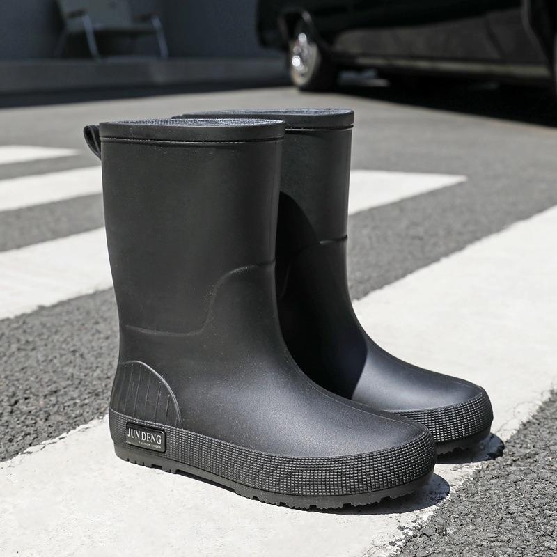 Fashion Women's Rain Boots Outdoor Wading Shoes Medium Tube Thickened Rain Shoes Non-slip Soles Women's Water Shoes Rubber Shoes Kitchen Water Boots