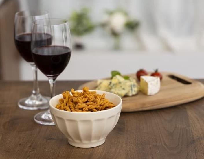 Pasta Snack Tomatengeschmack Wert Gewerbliche Nutzung 210g Sanshu Sohonpo Pasta Snack Knusprige Süßigkeiten Snacks (Tomatengeschmack)