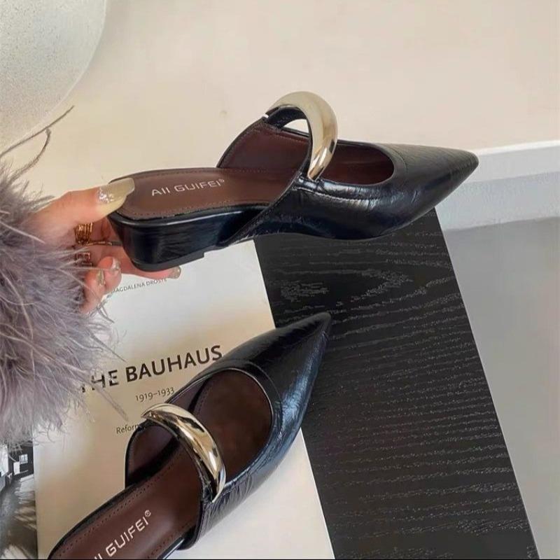 Fashion New Style Luxury Fashionable Sexy Comfortable Women's Pointed Toe Thick Heel Leather Slippers Metal Toe Sandals Banquet Slippers