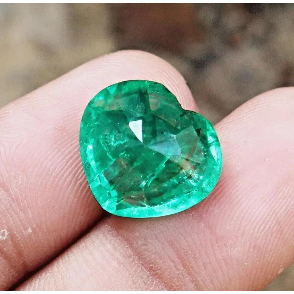 Rare Green Emerald Colombian Natural Heart Cut 14-16 Ct Certified Gemstone