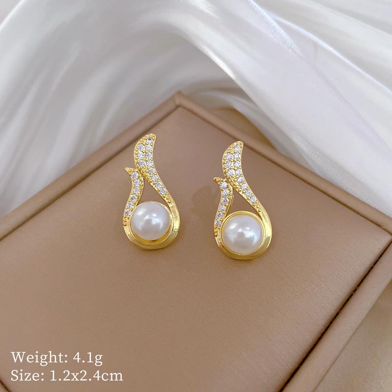Necklace Earrings Set Light Luxury Full Of Diamonds Pearl Letter Pigeon Personality Temperament Banquet Earrings Item Group
