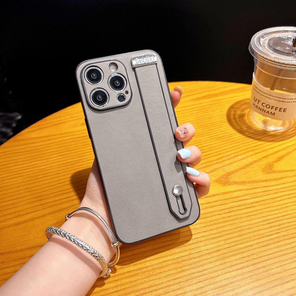 Simple Business Retro Leather Texture Wristband Suitable for IPhone15promax, Anti-drop Apple 14 Phone Case 13