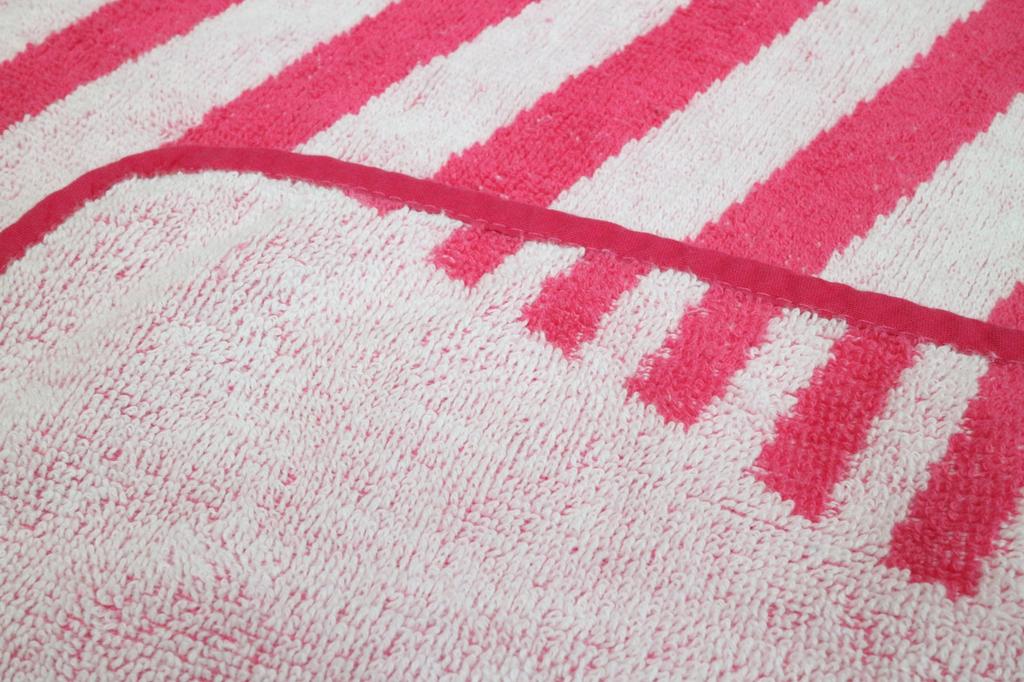 Marushin Beach Towel, Deformation, Pink, Approx. 120 x 190 cm, with Storage Pocket, 0365074200