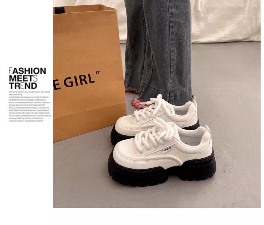Popular muffin versatile little white shoes women's spring and summer niche thick baseplate shoes 2025 new height-increasing casual sports shoes