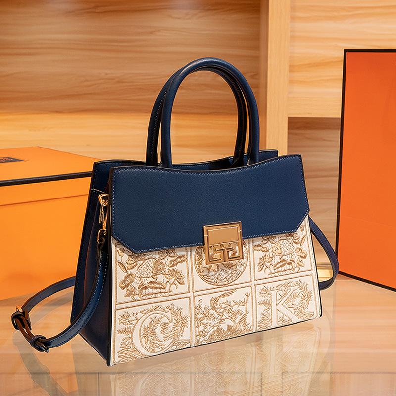 

Guochao Embroidered Wedding Bag 2025 New Guofeng Embroidered Mom Bag Premium Chinese Handbag Women s Large Capacity