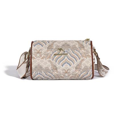 National Style Charm! High-end Fashion Embroidered Mobile Phone Bag, Showing Lady Elegance