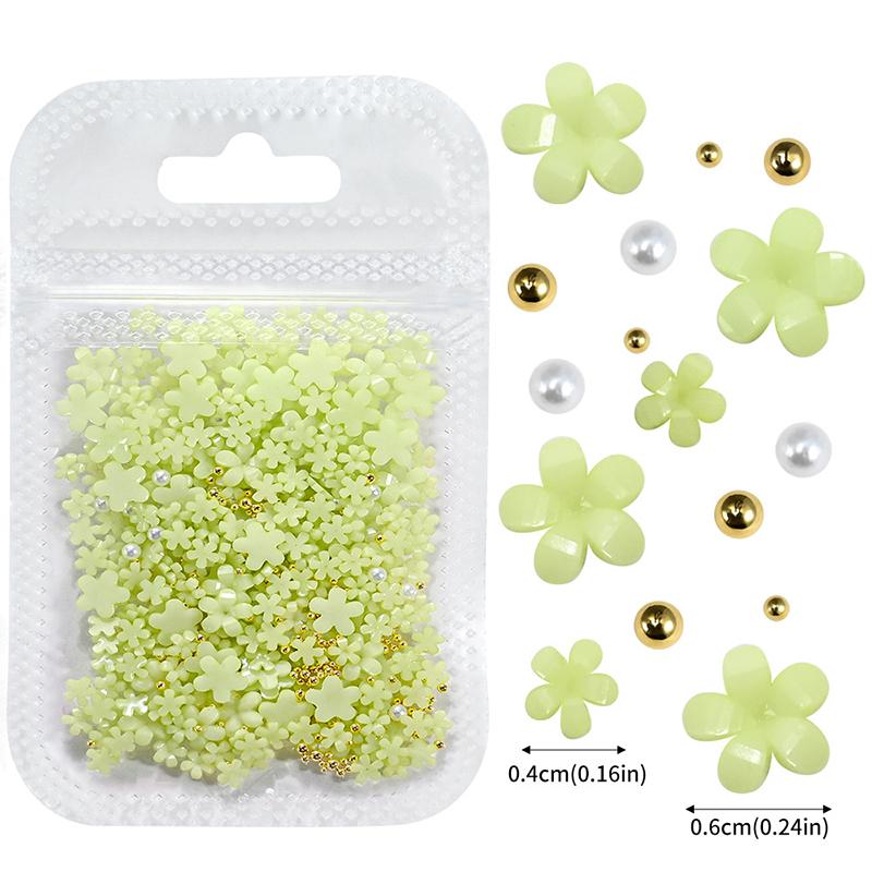 3D Flower Nail Art Decor Charms Set Glitter Rhinestones Mixed Colors Assorted Sizes for DIY Nail Art Party Makeup Use